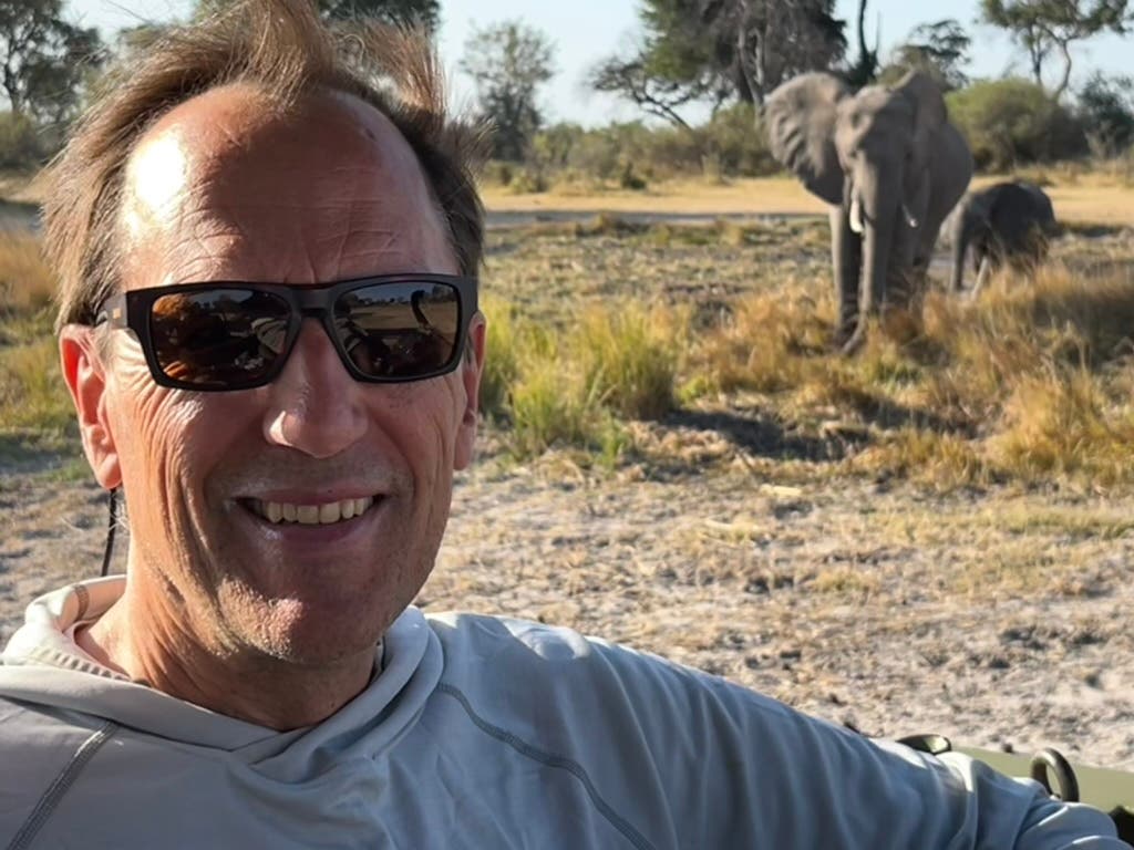 IMG 1484 - Jeff with elephants